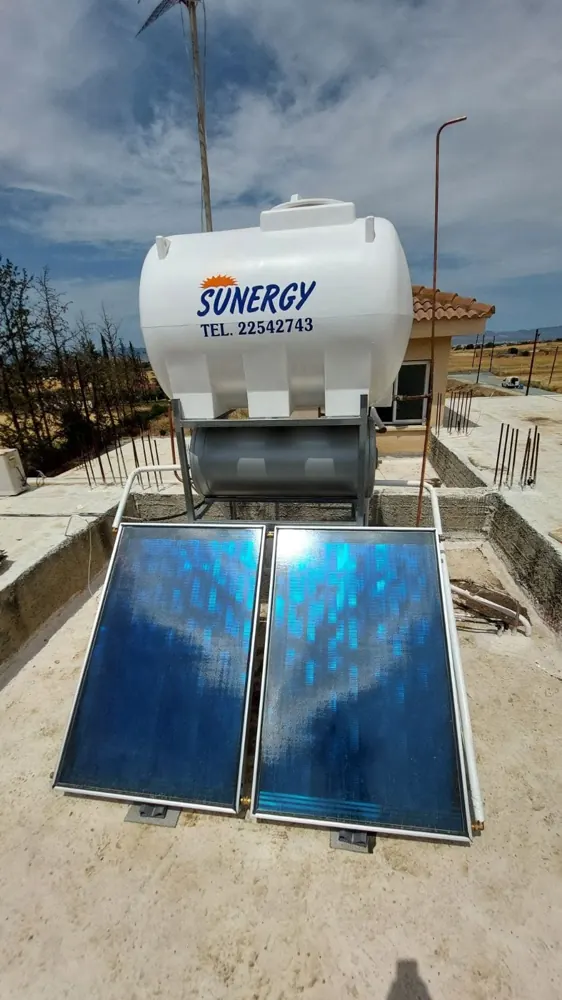 New solar water heater with two flat-plate collectors